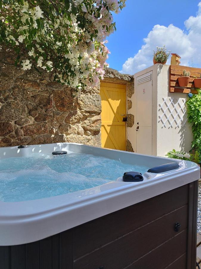 Encanto Casa Com Spa Jacuzzi Open Space Tinalhas Exteriér fotografie